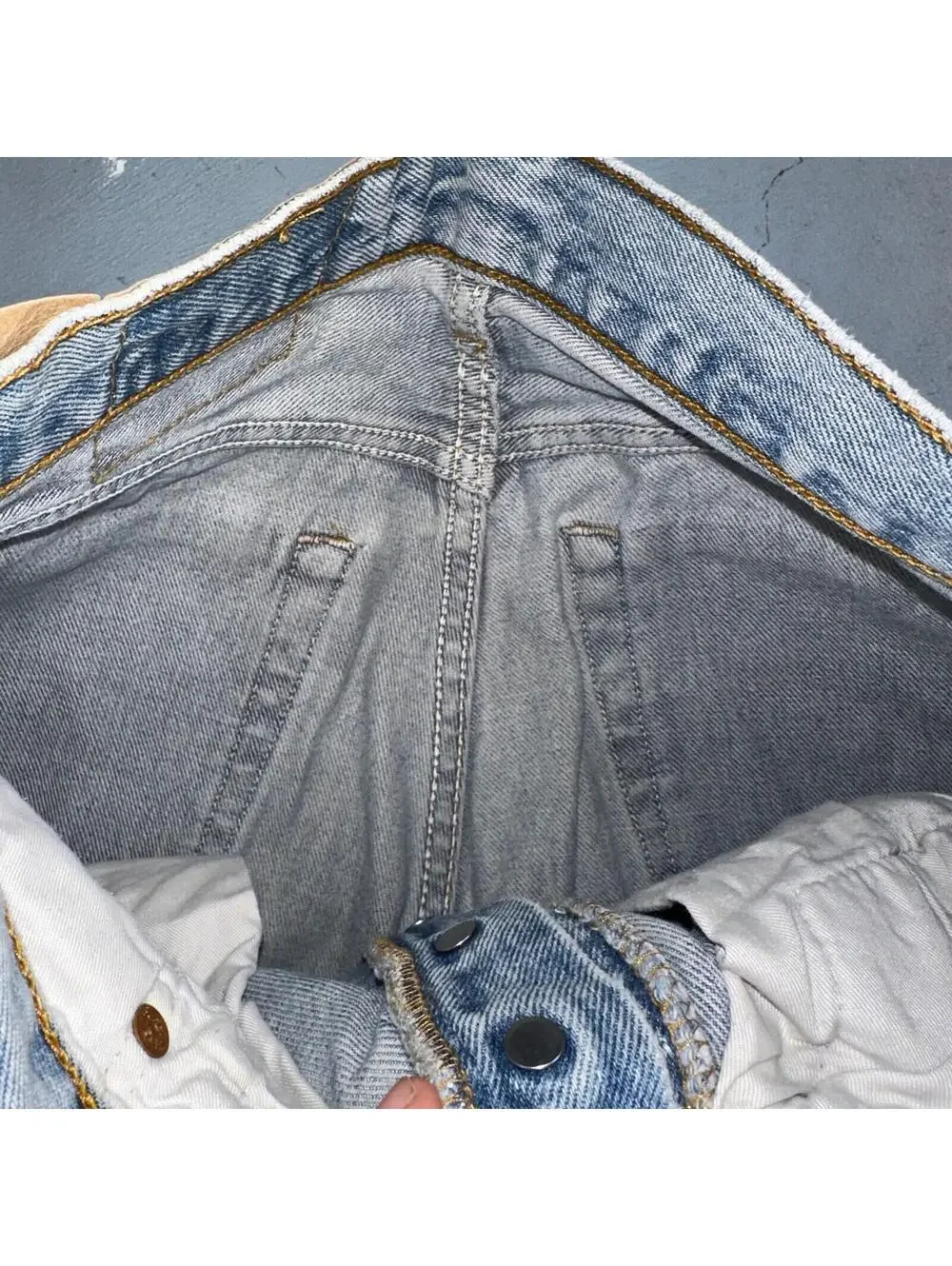 Levis 501 Vintage Y2K Europe Straight Leg Jeans 27x32 90s Light Wash Act 24x30